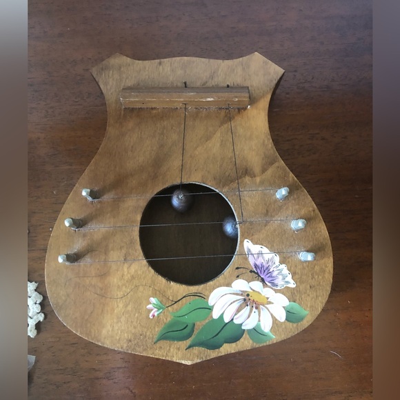 Rustic Floral Chime Wall Art- 88A $40 or $35 w/offer - Picture 1 of 4